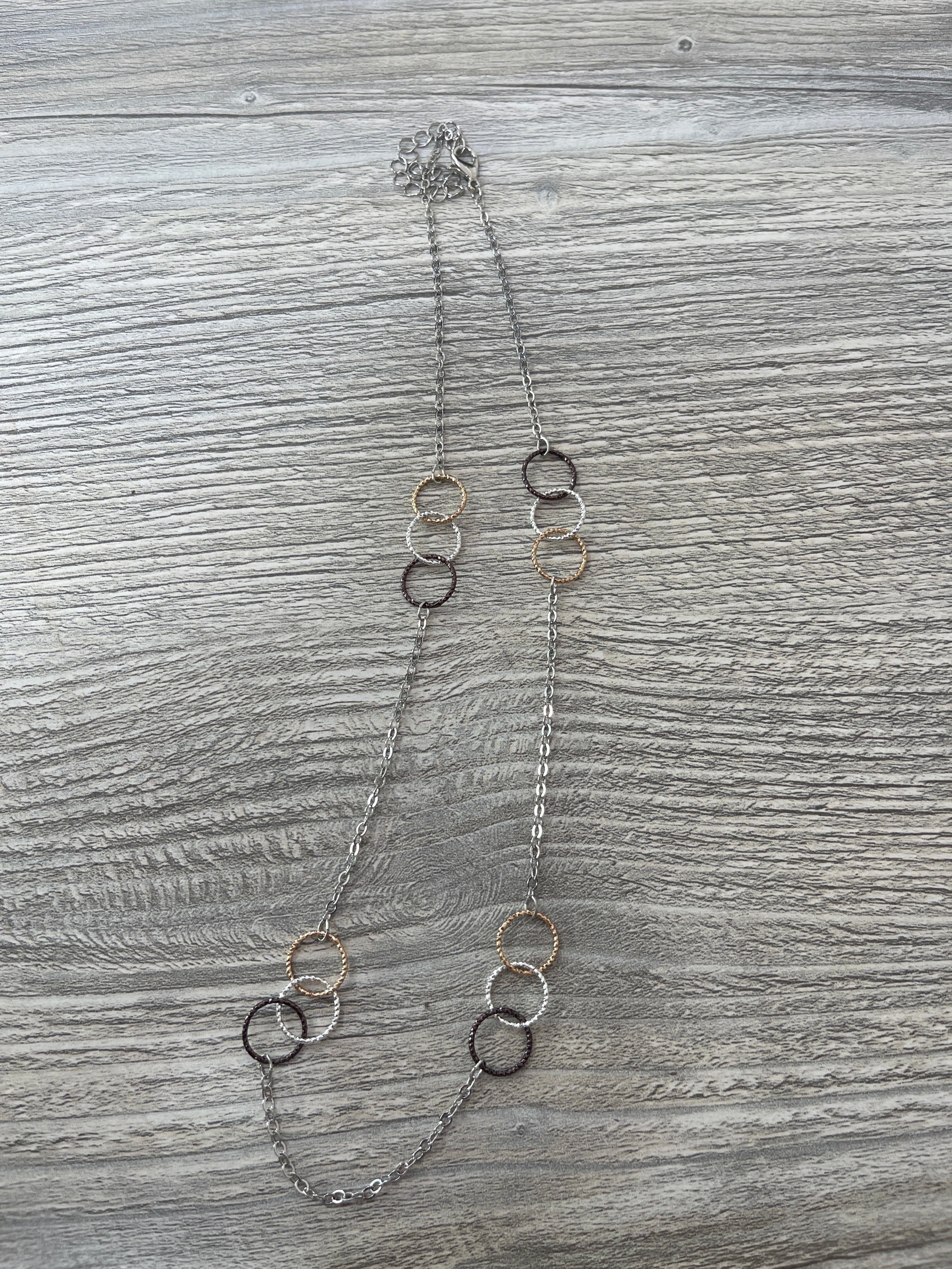 Tri-Tone 3 Ring Necklace