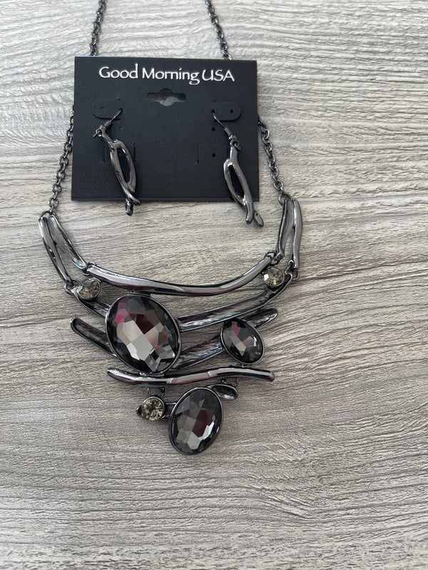 Black & Crystal Statement Necklace Set