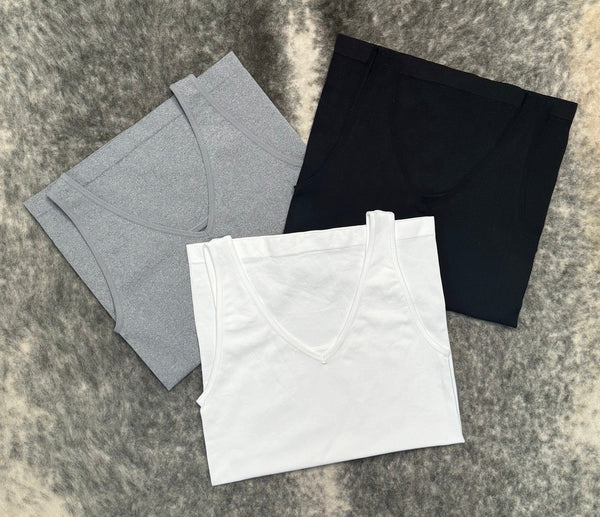 U-Neck Seamless Tank-Black