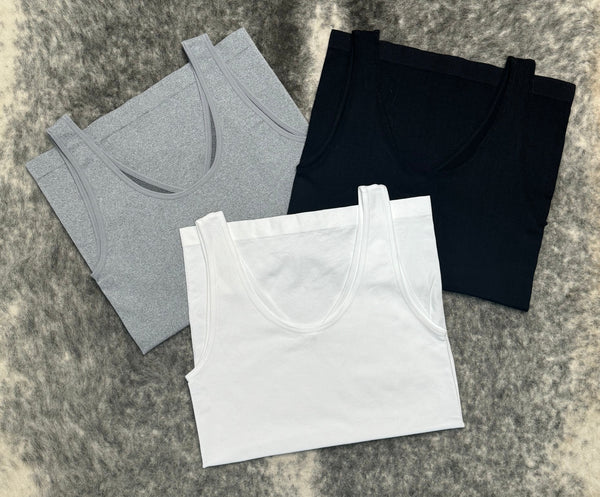 U-Neck Seamless Tank-Black
