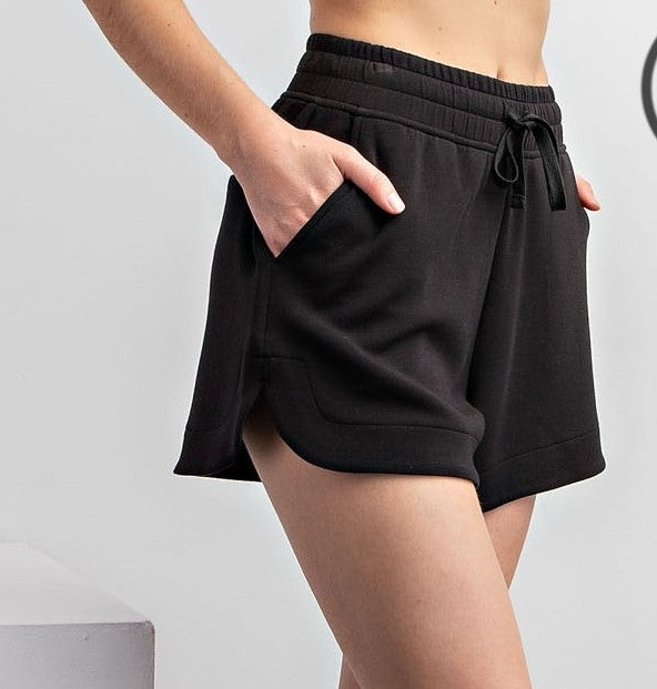 Tulip Short in Black