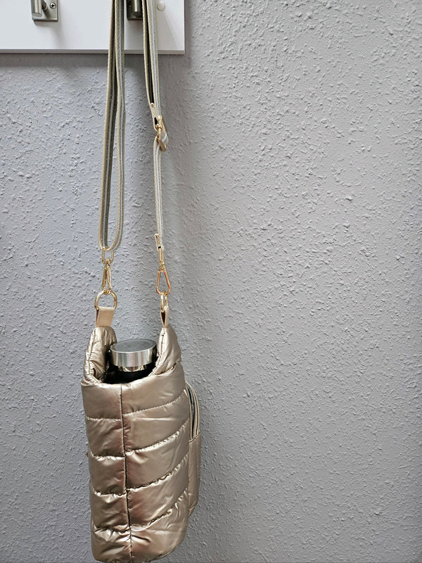 Crossbody Hyrdo Flask in Gold Metallic