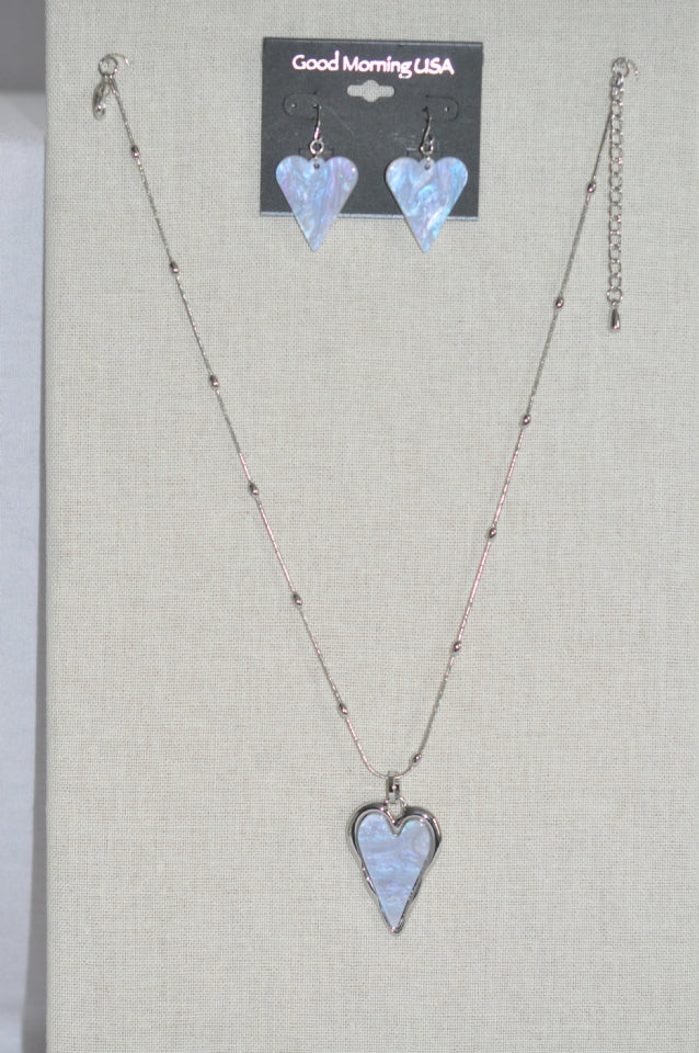 DC Iridescent Heart Glow Necklace &  Earring Set