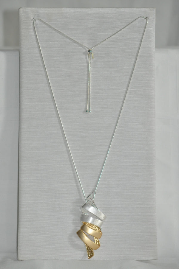 DC Twist of Grace Pendant Necklace