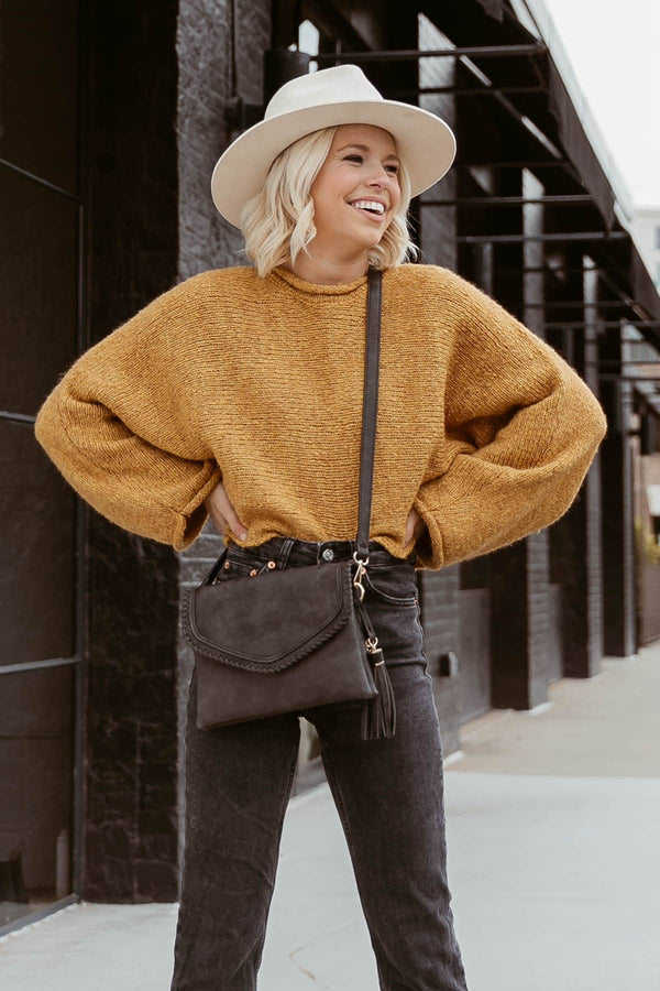Sloane Crossbody w/ Whipstitch in Parchment
