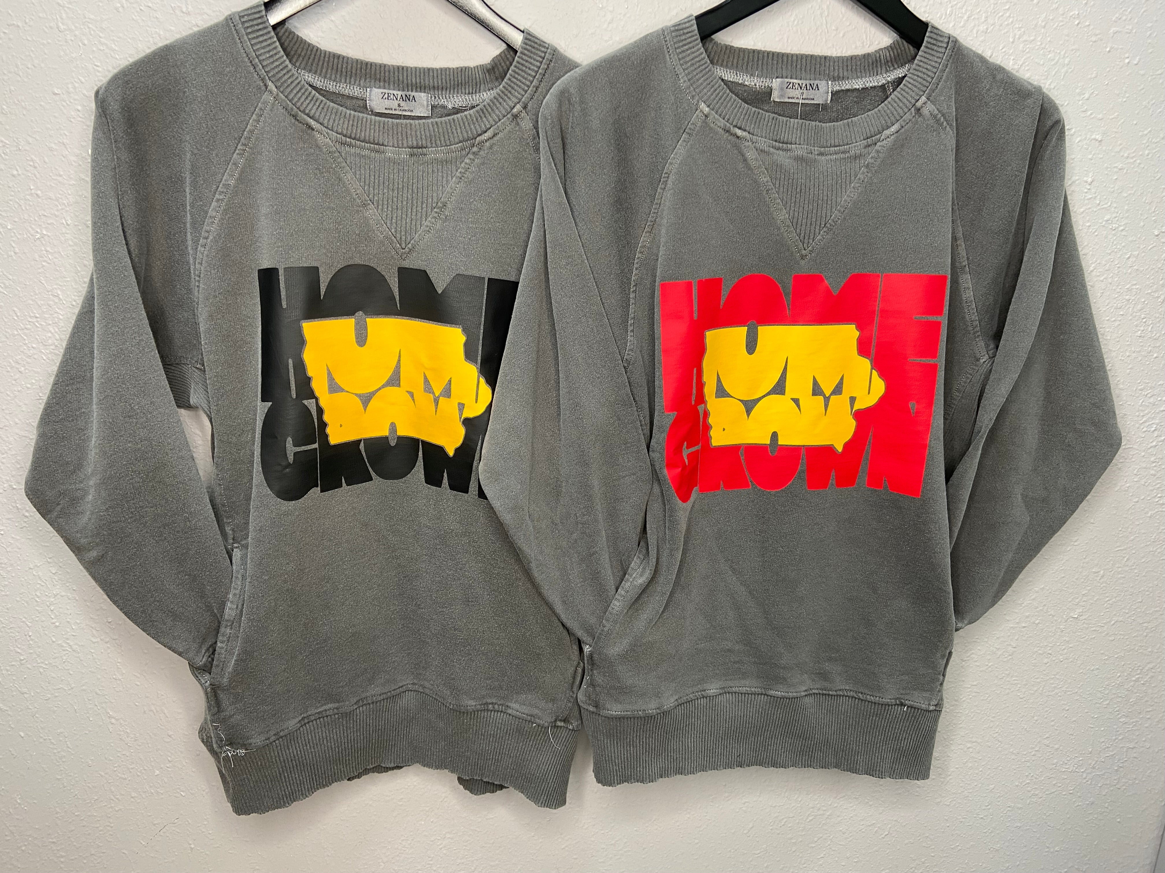 Home Gown Iowa-Gray Sweatshirt with Pockets