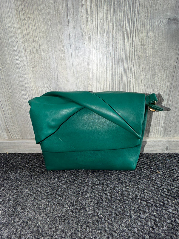 JC India / Green