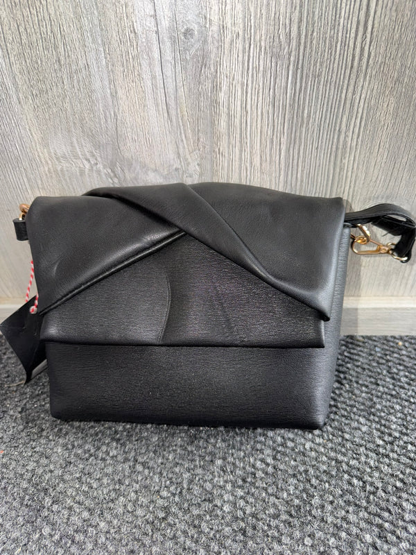 JC India / Black