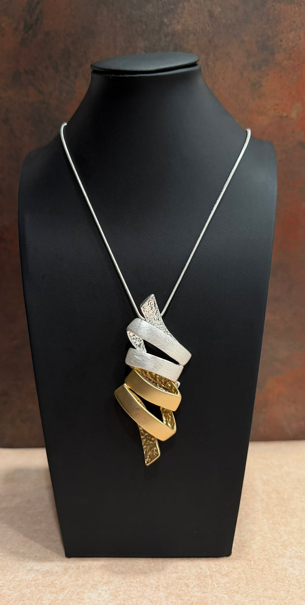 DC Twist of Grace Pendant Necklace