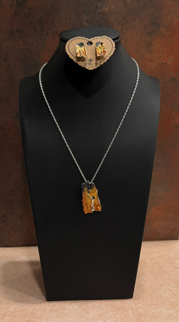 DC Amber Stone Necklace & Earring Set