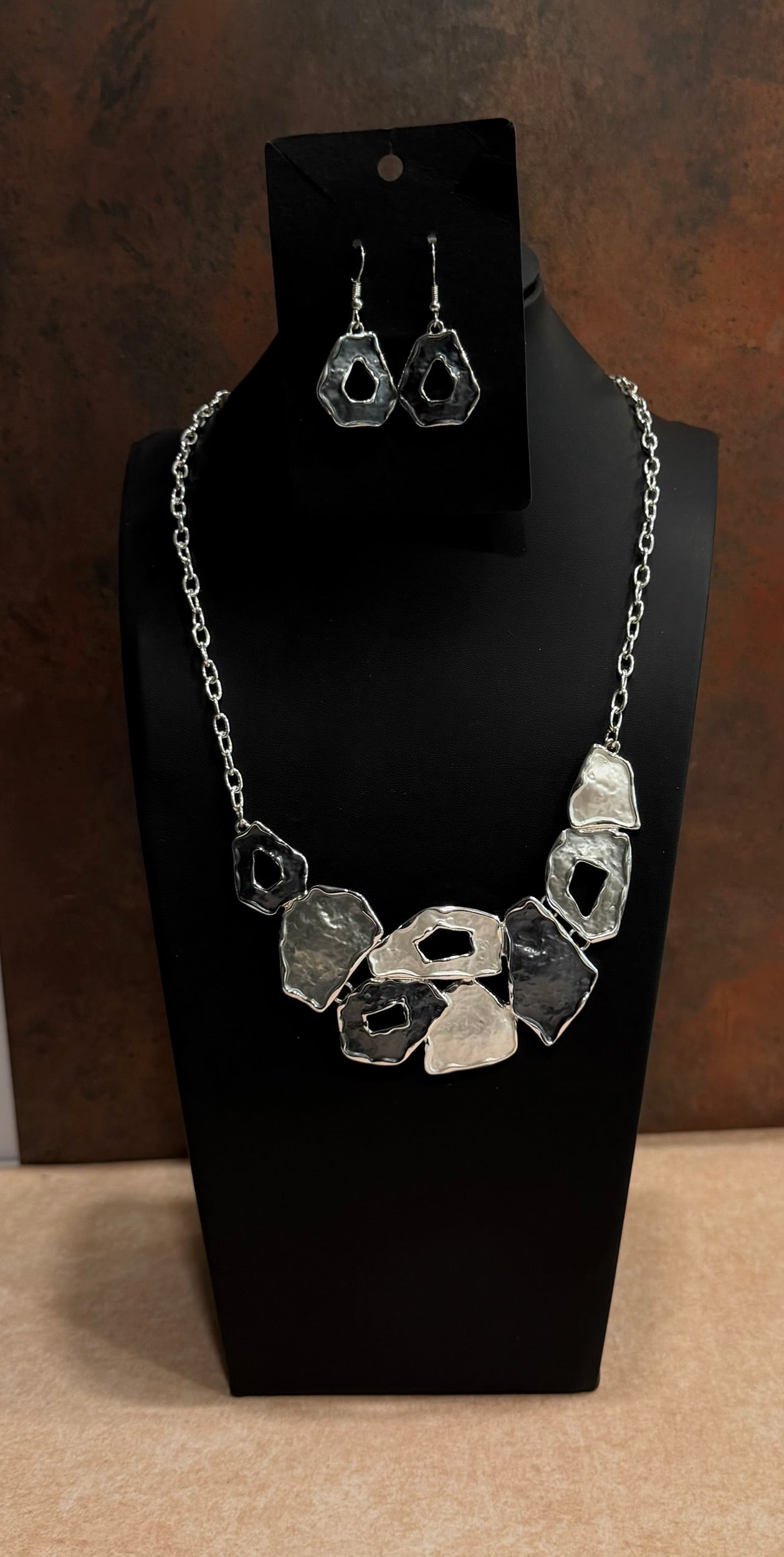 DC Modern Ripple Drop Earrings