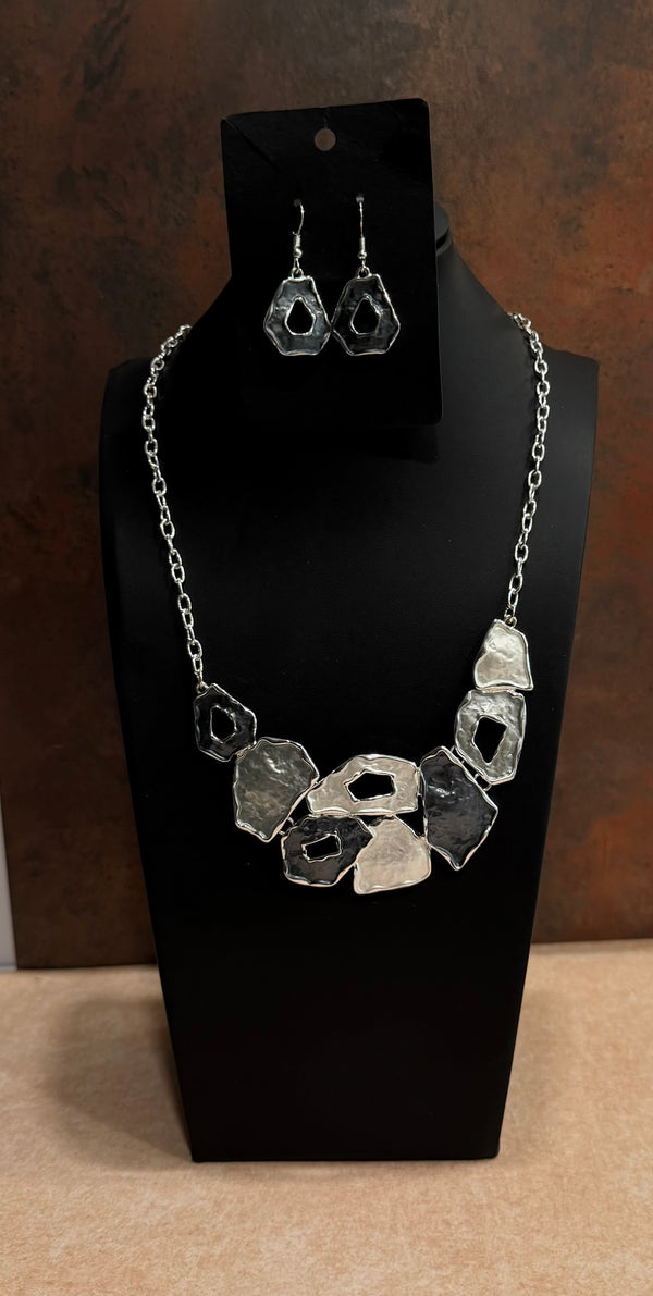 DC Modern Ripple Drop Earrings