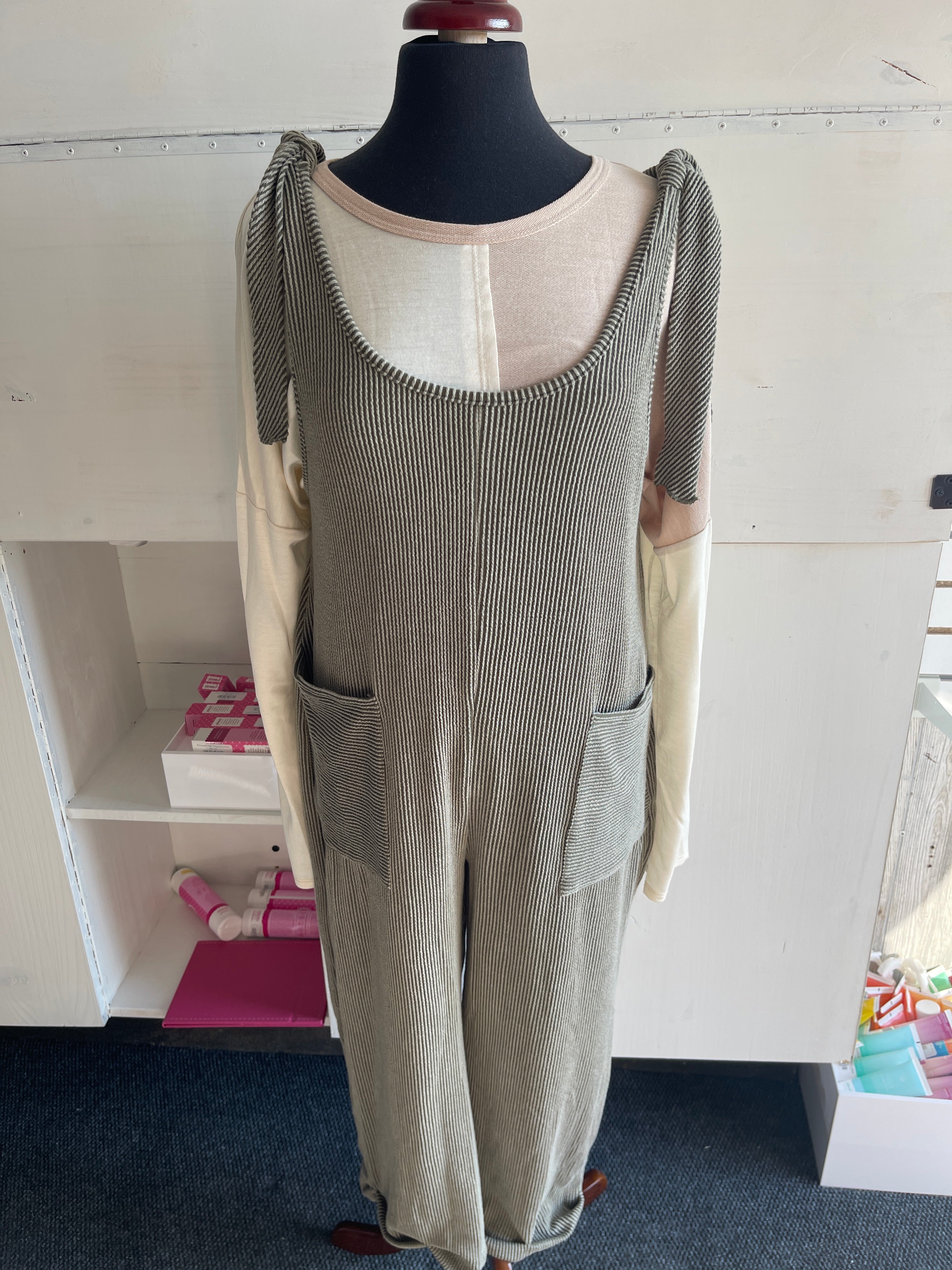 Ribbed Jumpsuit in Olive