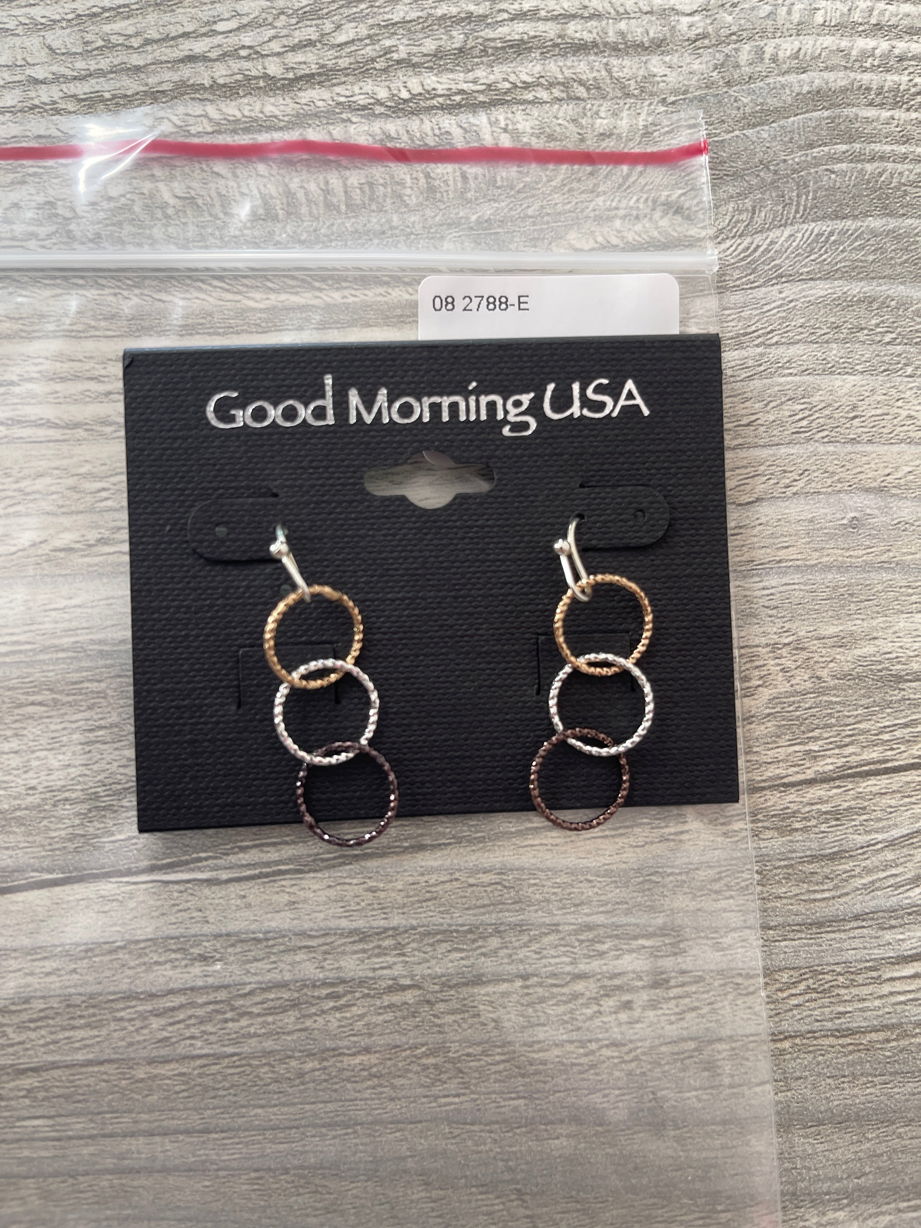 Tri-Tone 3 Ring Dangle Earrings