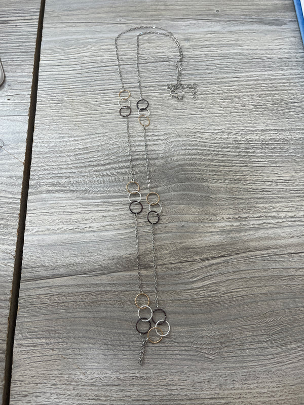 Tri-Tone 3 Ring Necklace
