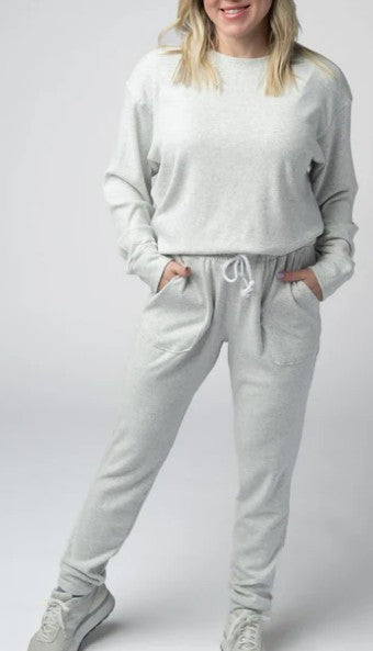 MM Corrine Ribbed Pullover in Light Gray