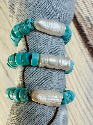 Keshi Pearl Turquoise Bandana Stretch Charm