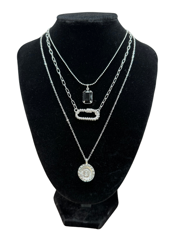 Maddie Necklace Set in Silver